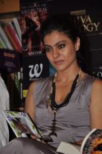 Kajol at the book launch of The Oath Of Vayuputras by Amish in Mumbai on 26th Feb 2013 (7).JPG